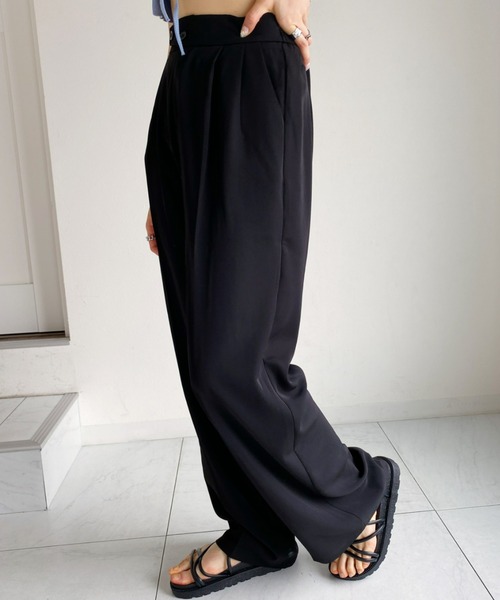 at12:03（アットイチニーゼロサン）の「ハイウエストベルトデザインスラックス（スラックス・レディース・ホワイト/ブラック/ブラウン/ピンク・FREE）」の8枚目の写真