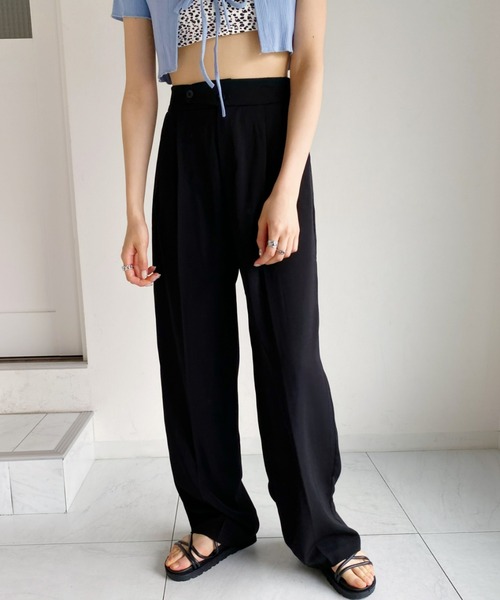 at12:03（アットイチニーゼロサン）の「ハイウエストベルトデザインスラックス（スラックス・レディース・ホワイト/ブラック/ブラウン/ピンク・FREE）」の6枚目の写真