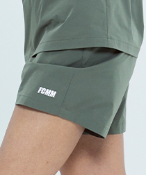 FCMM(エフシーエムエム)の「AIR COOLING RECOVERY WOVEN SHORTS/エアークーリングリカバリーウーブンショーツ(その他パンツ・メンズ・ブラック/ブラウン/カーキ・MEDIUM/LARGE)」の2枚目の写真