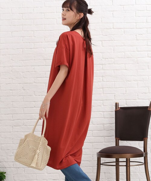 SHOO・LA・RUE(シューラルー)の「◆【接触冷感】バックリボンロングワンピース(ワンピース・レディース・ブラック/レンガ/ライトブルー/カーキ・00)」の20枚目の写真