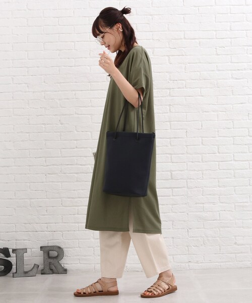 SHOO・LA・RUE(シューラルー)の「◆【接触冷感】バックリボンロングワンピース(ワンピース・レディース・ブラック/レンガ/ライトブルー/カーキ・00)」の18枚目の写真