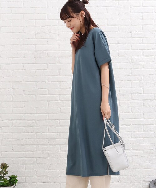 SHOO・LA・RUE(シューラルー)の「◆【接触冷感】バックリボンロングワンピース(ワンピース・レディース・ブラック/レンガ/ライトブルー/カーキ・00)」の11枚目の写真