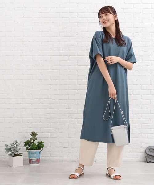 SHOO・LA・RUE(シューラルー)の「◆【接触冷感】バックリボンロングワンピース(ワンピース・レディース・ブラック/レンガ/ライトブルー/カーキ・00)」の8枚目の写真