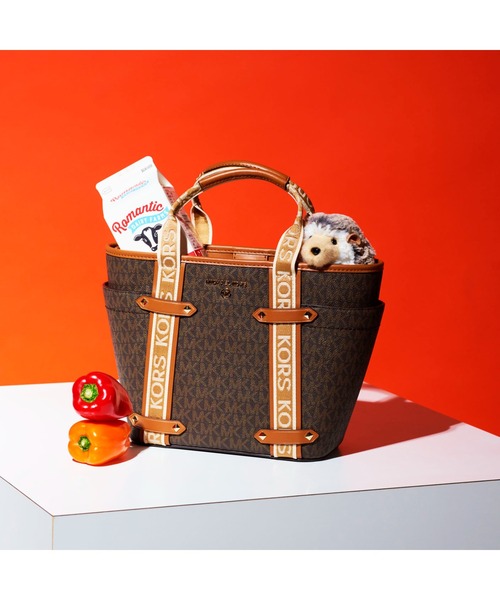 MICHAEL KORS（マイケルコース）の「MAEVE コンバーチブル オープン