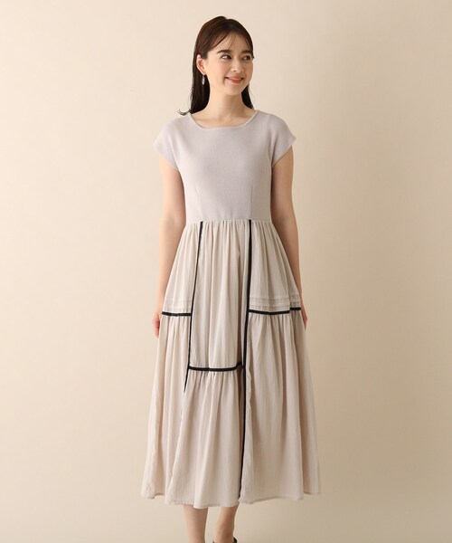 OPAQUE.CLIP（オペークドットクリップ）の「◆異素材ドッキングフレアワンピース（ワンピース・レディース・ライトグレー/ブラック・38/36）」の10枚目の写真