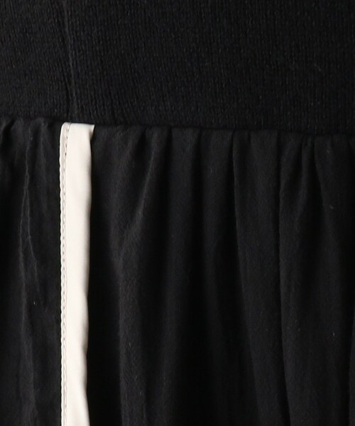 OPAQUE.CLIP（オペークドットクリップ）の「◆異素材ドッキングフレアワンピース（ワンピース・レディース・ライトグレー/ブラック・38/36）」の13枚目の写真