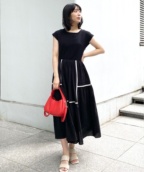 OPAQUE.CLIP（オペークドットクリップ）の「◆異素材ドッキングフレアワンピース（ワンピース・レディース・ライトグレー/ブラック・38/36）」の11枚目の写真