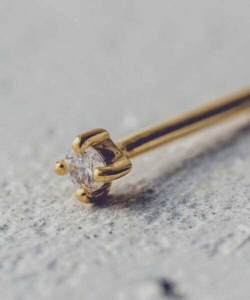 and cloud（アンドクラウド）の「Grayscale Diamond Pierce / Single（ピアス（片耳用）・レディース・イエローゴールド・FREE）」の3枚目の写真