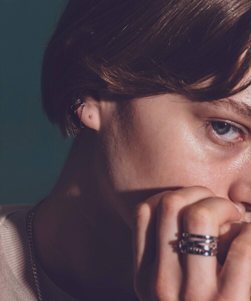 and cloud（アンドクラウド）の「Grayscale Diamond Pierce / Single（ピアス（片耳用）・レディース・イエローゴールド・FREE）」の6枚目の写真