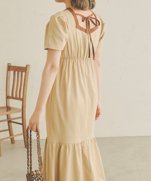 Ambre Neige（アンブルネージュ）の「シャーリングリネンフレアワンピース／WEB/EC限定商品（ワンピース・レディース・アイボリー/ライトベージュ・FREE）」の15枚目の写真