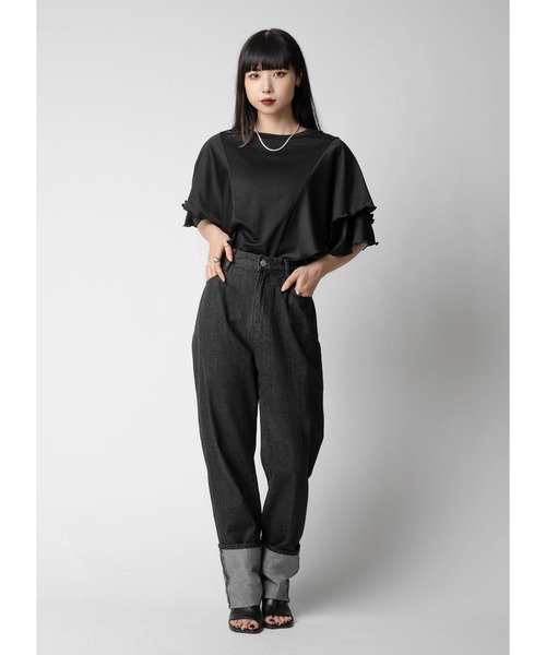 Adoon plain(アドーンプレーン)の「フリルスリーブトップス(Tシャツ/カットソー・レディース・ホワイト/ブラック/ダークブルー・FREE)」の5枚目の写真