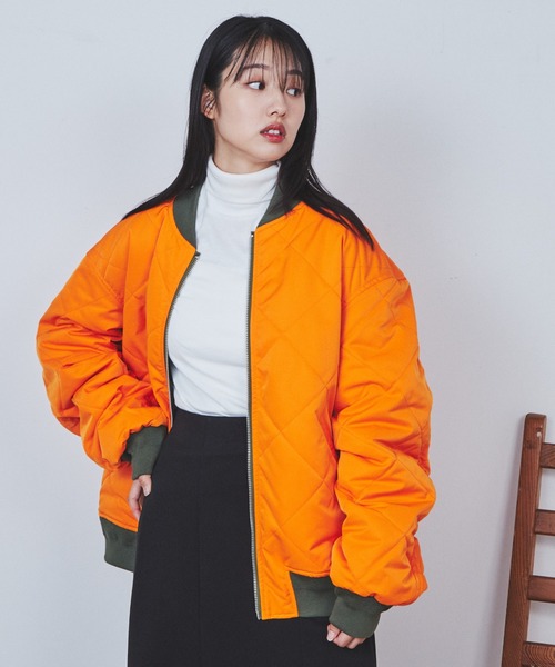 THE STANDARD(ザスタンダード)の「WEGO/リバーシブルMA-1(MA-1・メンズ・カーキ/ブラック/グレー・MEDIUM/X-LARGE/LARGE)」の5枚目の写真
