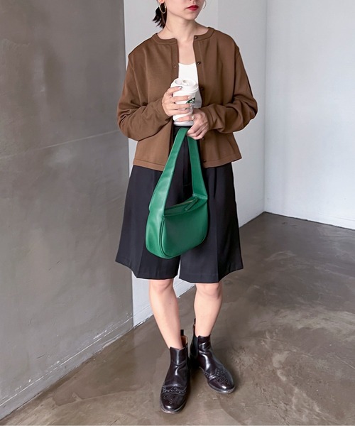 feepur（フェピュール）の「【ハンドウォッシャブル】ライトウェイトコンパクトカーディガン（カーディガン/ボレロ・レディース・ブラック/ブラウン/レッド/オフホワイト/ピンク/ブルー/グリーン・MEDIUM）」の16枚目の写真