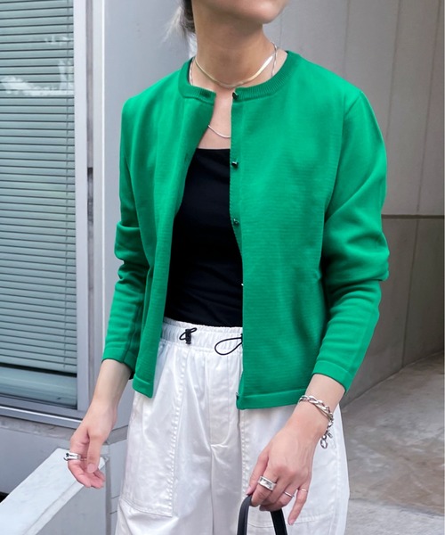 feepur（フェピュール）の「【ハンドウォッシャブル】ライトウェイトコンパクトカーディガン（カーディガン/ボレロ・レディース・ブラック/ブラウン/レッド/オフホワイト/ピンク/ブルー/グリーン・MEDIUM）」の9枚目の写真