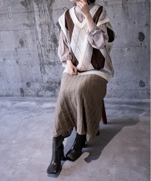 SUGGESTION(サジェッション)の「SUGGESTION レトロ総柄ジャガード ニットベスト 2022AW(ベスト・メンズ・ホワイト/ブラック/ベージュ/グリーン・M/L)」の12枚目の写真