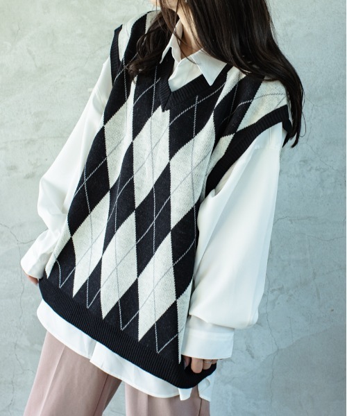 SUGGESTION(サジェッション)の「SUGGESTION レトロ総柄ジャガード ニットベスト 2022AW(ベスト・メンズ・ホワイト/ブラック/ベージュ/グリーン・M/L)」の16枚目の写真