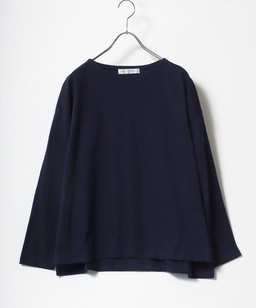 Salong hameu(サロン ハミュー)の「ゆるシルエット ボートネックロンT/無地・ボーダー/長袖プルオーバー(Tシャツ/カットソー・レディース・ブラック/キャメル/ホワイト/ライトパープル/ネイビー/ホワイト×ブラック/ネイビー×ホワイト/ホワイト×パープル/ホワイト×グリーン・M/L)」の7枚目の写真