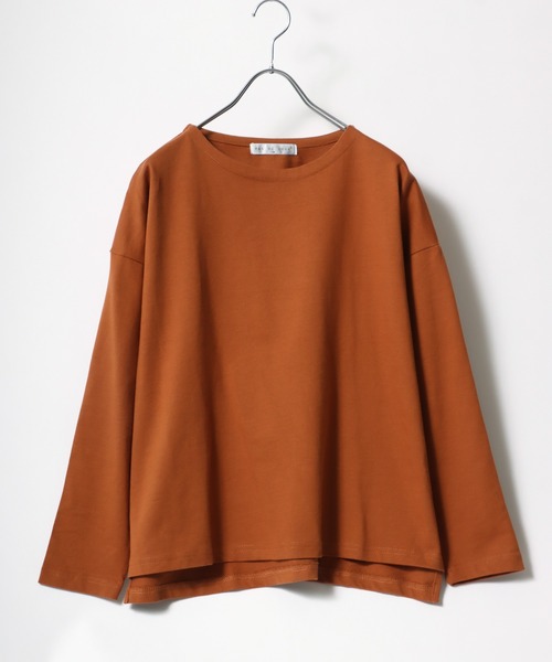 Salong hameu(サロン ハミュー)の「ゆるシルエット ボートネックロンT/無地・ボーダー/長袖プルオーバー(Tシャツ/カットソー・レディース・ブラック/キャメル/ホワイト/ライトパープル/ネイビー/ホワイト×ブラック/ネイビー×ホワイト/ホワイト×パープル/ホワイト×グリーン・M/L)」の9枚目の写真