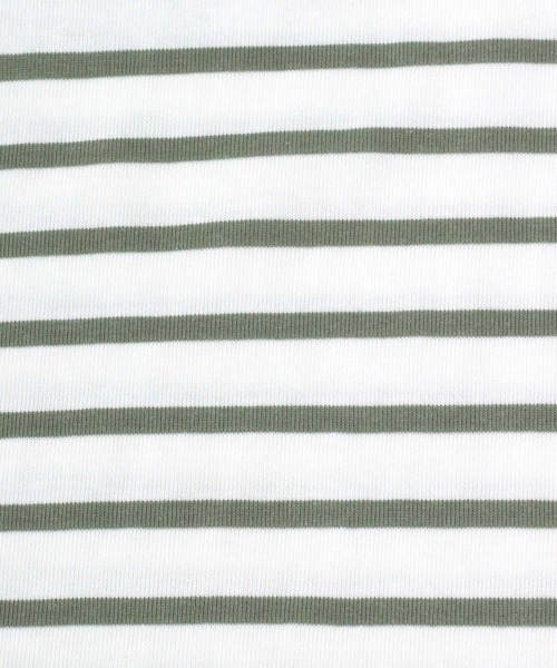 Salong hameu(サロン ハミュー)の「ゆるシルエット ボートネックロンT/無地・ボーダー/長袖プルオーバー(Tシャツ/カットソー・レディース・ブラック/キャメル/ホワイト/ライトパープル/ネイビー/ホワイト×ブラック/ネイビー×ホワイト/ホワイト×パープル/ホワイト×グリーン・M/L)」の22枚目の写真