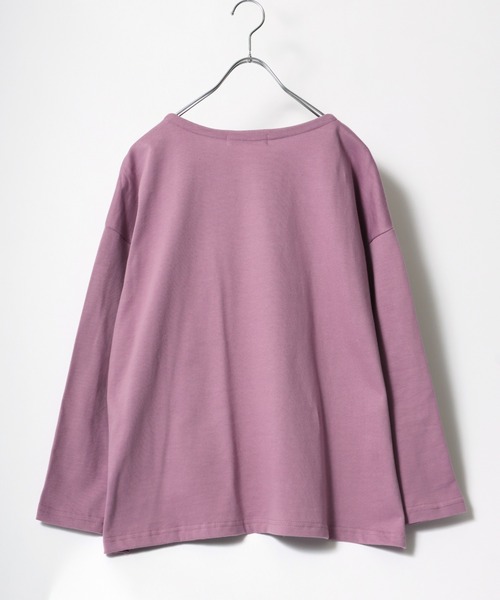Salong hameu(サロン ハミュー)の「ゆるシルエット ボートネックロンT/無地・ボーダー/長袖プルオーバー(Tシャツ/カットソー・レディース・ブラック/キャメル/ホワイト/ライトパープル/ネイビー/ホワイト×ブラック/ネイビー×ホワイト/ホワイト×パープル/ホワイト×グリーン・M/L)」の17枚目の写真