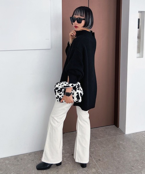 PAGEBOY(ページボーイ)の「アゼスリットタートルニット(ニット/セーター・レディース・ブラック/ベージュ/オフホワイト/オレンジ/ブルー系その他・FREE)」の9枚目の写真