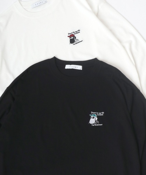 Lazar（ラザル）の「Lazar 別注 Cute Couple/Uncle Beard オーバーサイズ ワンポイント刺繍 ロングスリーブTシャツ（Tシャツ/カットソー・メンズ・ホワイト/ブラック/ダークグリーン/ベージュ/ブルー/ホワイト系その他/ブラック系その他/ベージュ系その他/グリーン系その他/ブルー系その他/ホワイト系その他2/ホワイト系その他3/ブラック系その他2/ブラック系その他3/グリーン系その他2/グリーン系その他3/ホワイト系その他4/ブラック系その他5/ブラック系その他4/ホワイト系その他5・LL/M/L）」の13枚目の写真