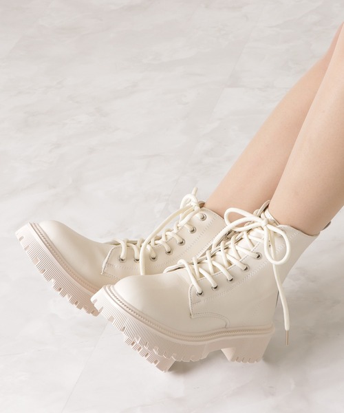 Lace Ladies（レースレディース）の「厚底レースアップショートブーツ（ブーツ・レディース・ブラック/アイボリー・22.5/23/23.5/24/24.5/25）」の4枚目の写真