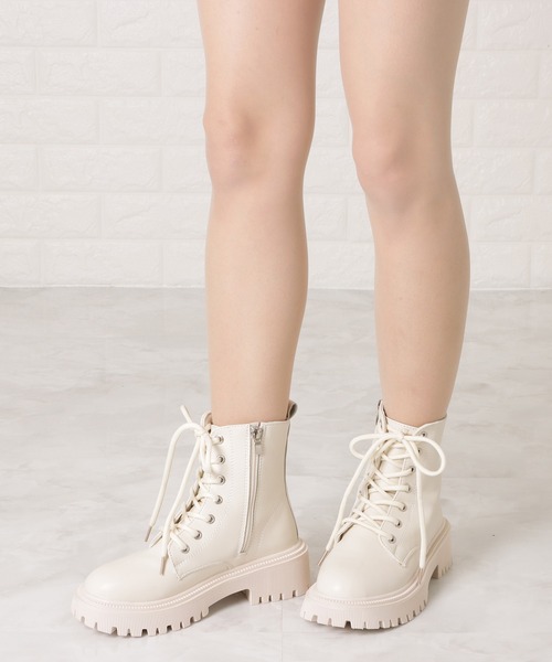 Lace Ladies（レースレディース）の「厚底レースアップショートブーツ（ブーツ・レディース・ブラック/アイボリー・22.5/23/23.5/24/24.5/25）」の5枚目の写真