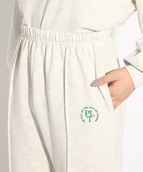PINK-latte(ピンクラテ)の「◆【セットアップで着用可】ワンポイントロゴスウェットパンツ(その他パンツ・キッズ・ライトグレー/ダークグリーン/ブラック・15 /14/16)」の7枚目の写真