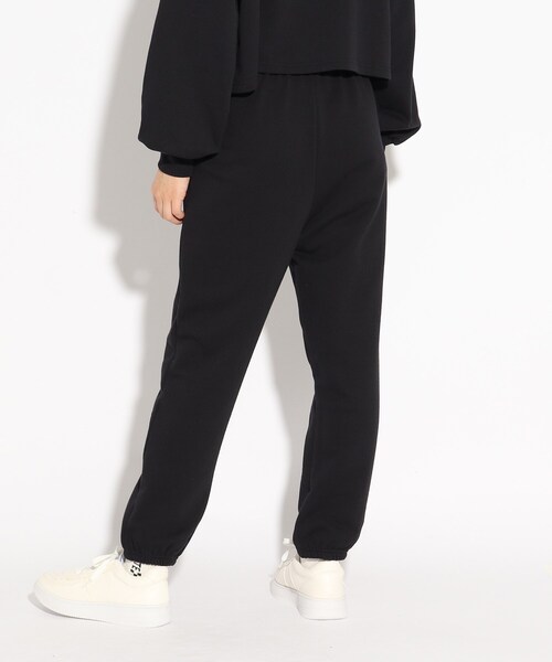 PINK-latte(ピンクラテ)の「◆【セットアップで着用可】ワンポイントロゴスウェットパンツ(その他パンツ・キッズ・ライトグレー/ダークグリーン/ブラック・15 /14/16)」の10枚目の写真