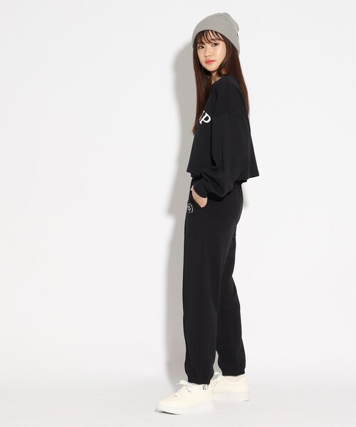 PINK-latte(ピンクラテ)の「◆【セットアップで着用可】ワンポイントロゴスウェットパンツ(その他パンツ・キッズ・ライトグレー/ダークグリーン/ブラック・15 /14/16)」の13枚目の写真