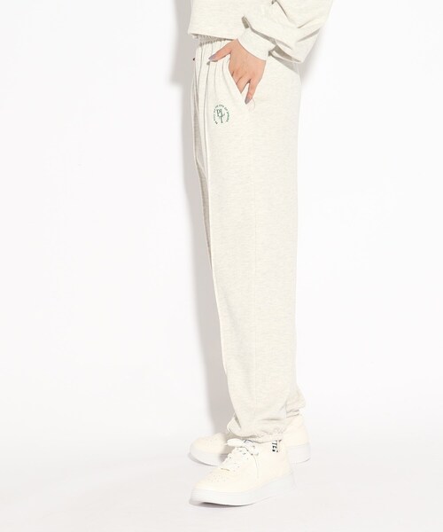 PINK-latte(ピンクラテ)の「◆【セットアップで着用可】ワンポイントロゴスウェットパンツ(その他パンツ・キッズ・ライトグレー/ダークグリーン/ブラック・15 /14/16)」の22枚目の写真