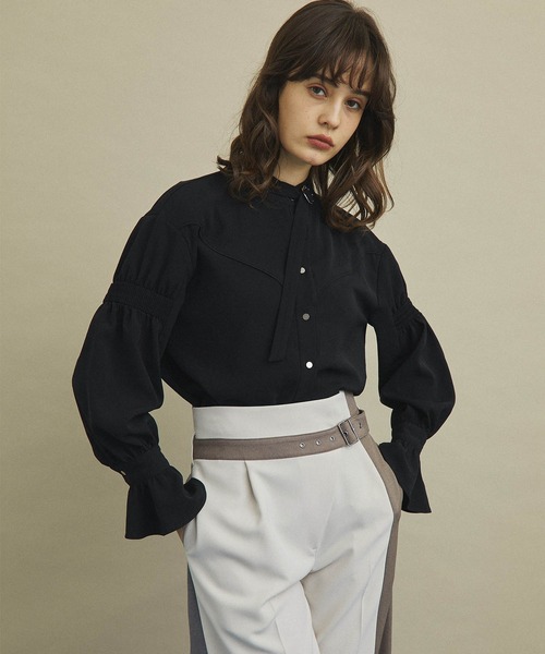 【値下げ】UNITED TOKYO ビアンカシャーリング ブラウス 黒 UNITED TOKYO（ユナイテッドトウキョウ）の「ビアンカ
