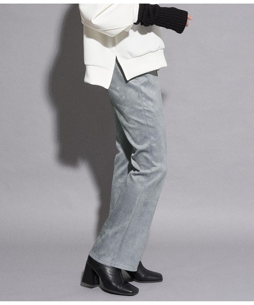 ANAP（アナップ）の「フェイクスエードフレアパンツ（その他パンツ・レディース・モカ/ブルー/グレイッシュベージュ・FREE）」の8枚目の写真