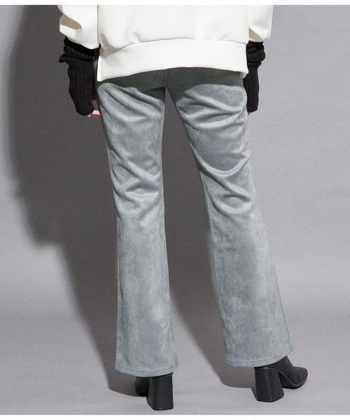 ANAP（アナップ）の「フェイクスエードフレアパンツ（その他パンツ・レディース・モカ/ブルー/グレイッシュベージュ・FREE）」の9枚目の写真