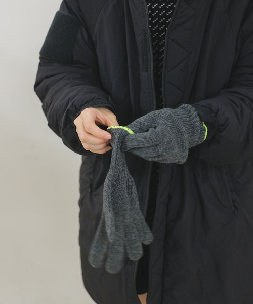 WHIMSIC（ウィムジック）の「【UNISEX】ストリングニットグローブ フルフィンガー（手袋・メンズ・グレー/チャコールグレー/オリーブ/パープル/ベージュ・FREE）」の8枚目の写真