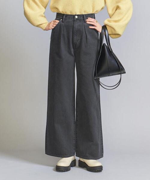 BEAUTY&YOUTH UNITED ARROWS（ビューティーアンドユースユナイテッドアローズ）の「タックフレア デニムパンツ -ウォッシャブル-（デニムパンツ・レディース・ブラック/コバルトブルー・S/M）」の10枚目の写真