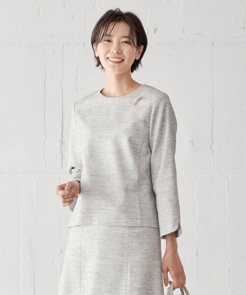 J.PRESS(ジェイプレス)の「ライトツイードストレッチ ブラウス(シャツ/ブラウス・レディース・ライトグレー系1/ベージュ系1/ネイビー系・T13/T15)」の1枚目の写真