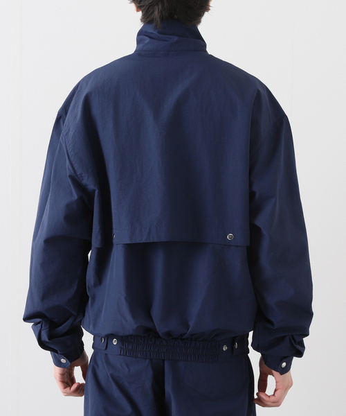JOURNAL STANDARD（ジャーナルスタンダード）の「【DRESS×JOURNAL STANDARD】別注 JUMBO NYLON JUMPER（ブルゾン・メンズ・チャコールグレー/ネイビー・FREE）」の6枚目の写真
