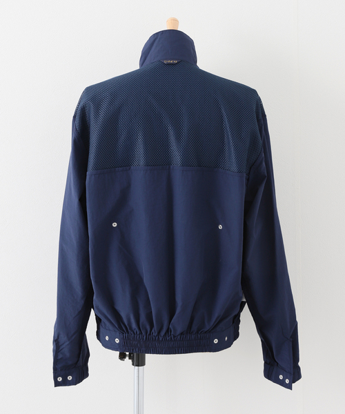 JOURNAL STANDARD（ジャーナルスタンダード）の「【DRESS×JOURNAL STANDARD】別注 JUMBO NYLON JUMPER（ブルゾン・メンズ・チャコールグレー/ネイビー・FREE）」の19枚目の写真