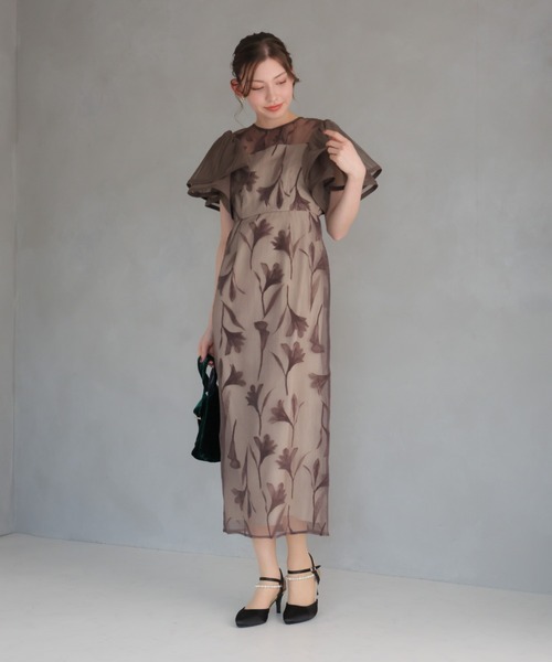 jurer（ジュレ）の「2WAYサテンパールストラップパンプス（パンプス・レディース・ブラック/シルバー/ベージュ・S/M/L/LL）」の6枚目の写真