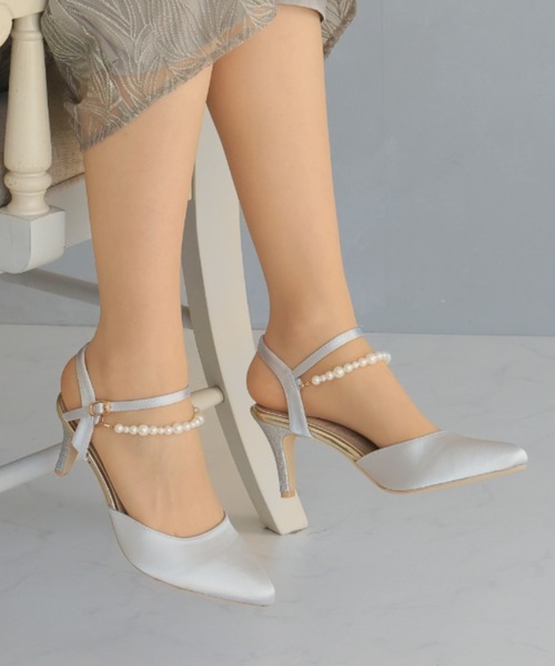 jurer（ジュレ）の「2WAYサテンパールストラップパンプス（パンプス・レディース・ブラック/シルバー/ベージュ・S/M/L/LL）」の9枚目の写真