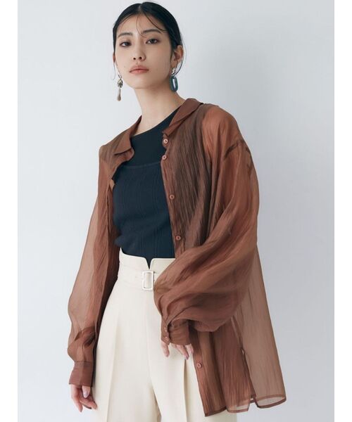 MURUA(ムルーア)の「シアーシャイニーボリュームシャツ(シャツ/ブラウス・レディース・ホワイト/グレー/ブラック/ピンク/ブルー/ブラウン・FREE)」の22枚目の写真