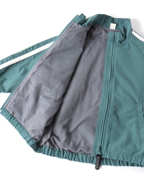 apres les cours（アプレレクール）の「【撥水加工】ゆったりサイドラインブルゾン（ブルゾン・キッズ・ベージュ/エメラルド・120/100/80/130/90/110）」の8枚目の写真