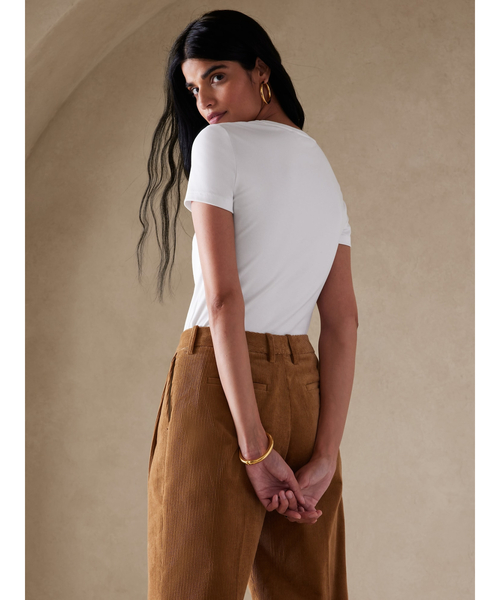 Banana Republic（バナナリパブリック）の「シュランケン Tシャツ（Tシャツ/カットソー・レディース・ホワイト/ブラック・S/M/L/XS）」の4枚目の写真