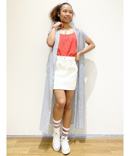 GAP（ギャップ）の「ウォッシュウェル デニム ミニスカート（デニムスカート・レディース・ライトインディゴブルー/ホワイト・24/25/27/28/23/26/29）」の18枚目の写真