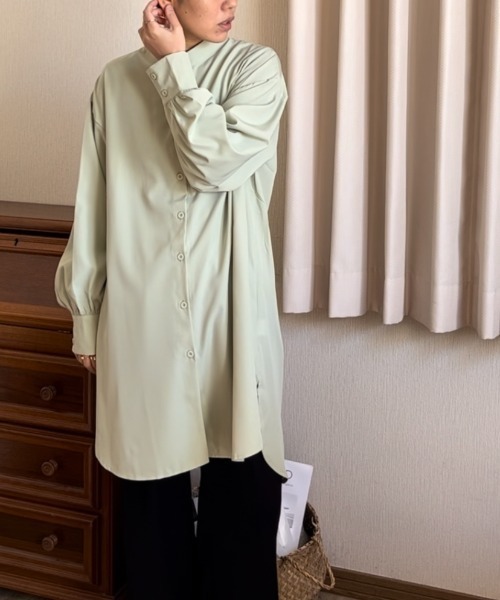 Ritzy（リッツィー）の「ゆったりシルエットノーカラーロングブラウス（シャツ/ブラウス・レディース・ミント/イエロー/ベージュ/ホワイト/ブラック・M/L）」の4枚目の写真