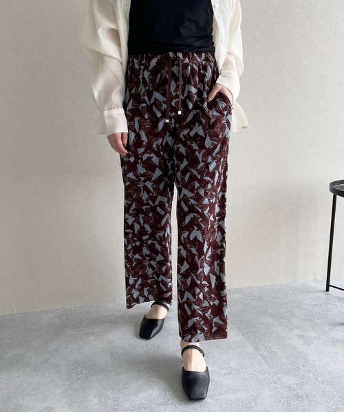 LOWRYS FARM（ローリーズファーム）の「キカガライージーパンツ　194530（その他パンツ・レディース・ブラック/ブラウン/アイボリー・FREE）」の11枚目の写真