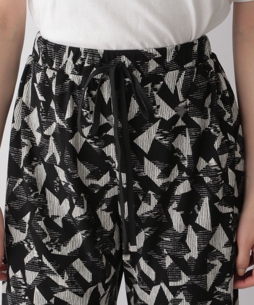 LOWRYS FARM（ローリーズファーム）の「キカガライージーパンツ　194530（その他パンツ・レディース・ブラック/ブラウン/アイボリー・FREE）」の15枚目の写真