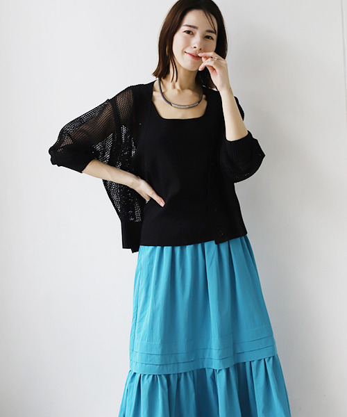 REAL CUBE（リアルキューブ）の「2wayソフトスクエアニットタンクトップ（タンクトップ・レディース・ブラック/オフホワイト/グレイッシュベージュ/オレンジ・FREE）」の5枚目の写真